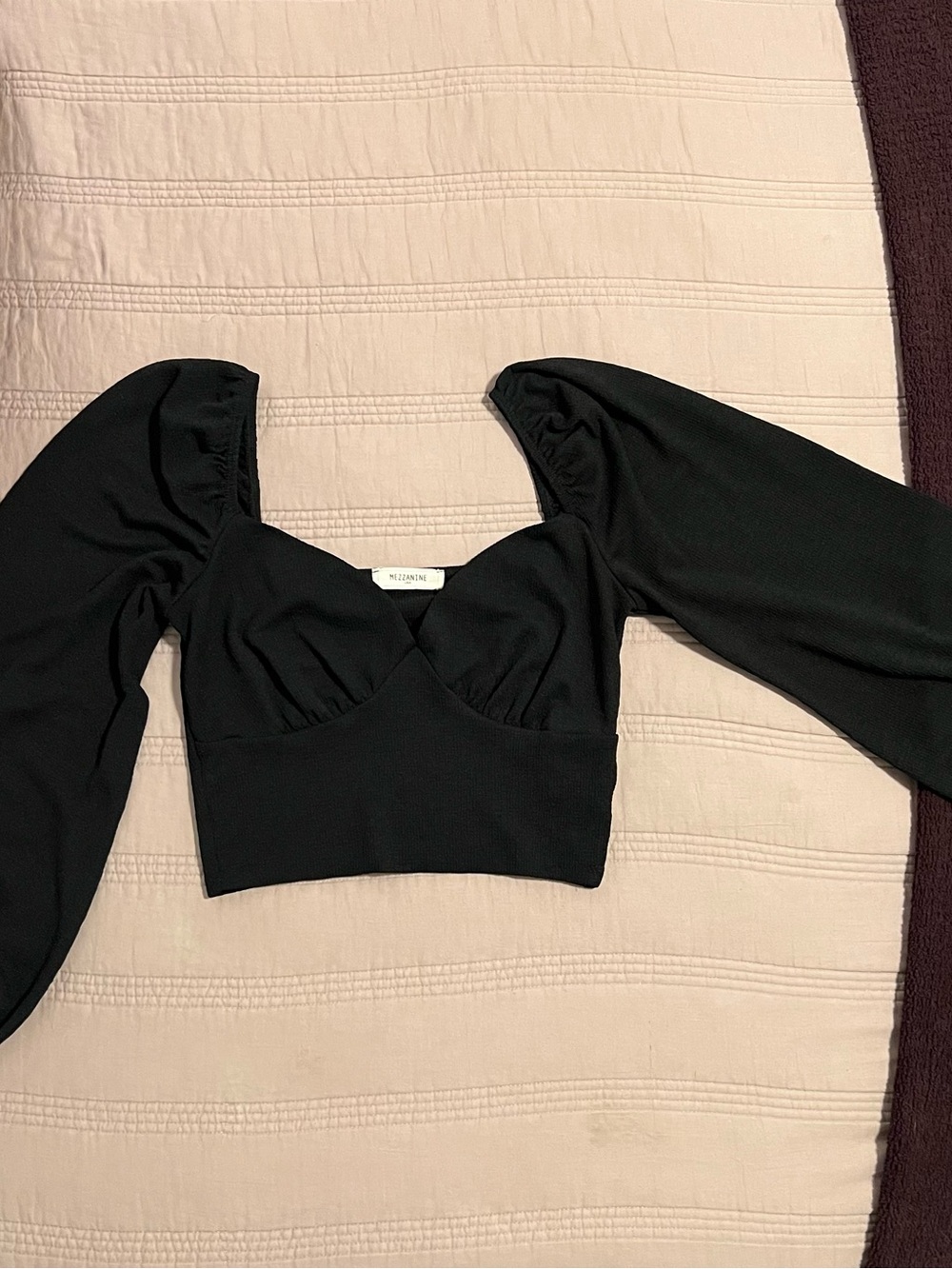 Mezzanine Black Puff-Sleeve Crop Top Chic Peasant Whimsy Feminine